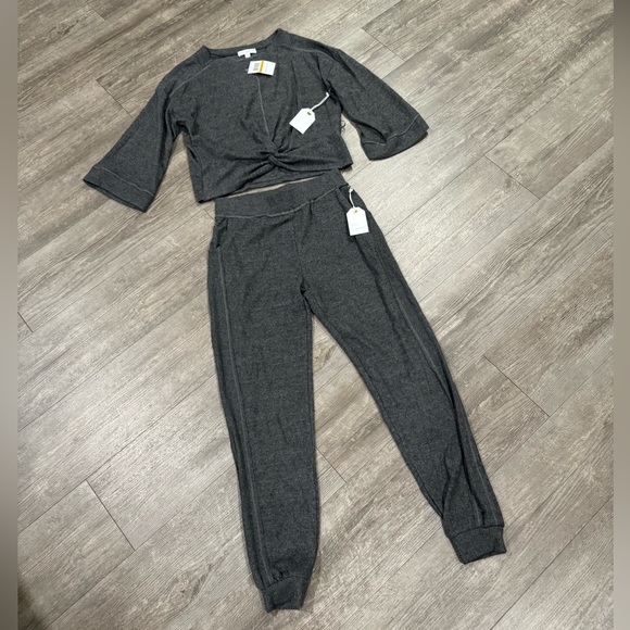 coco + jaimeson Pants - SOLD ❤️COCO + JAIMESON beautiful set 🩶